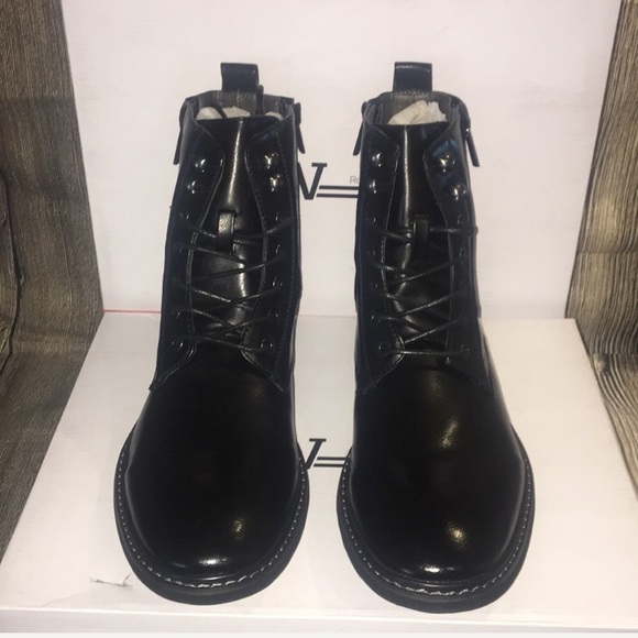 🔥Robert Wayne – Thatcher Lace-Up Boot
BLACK NWT - Picture 7 of 8